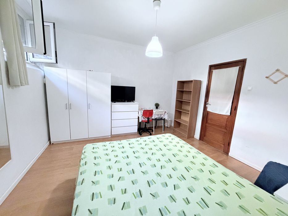 Quarto mobilado na Damaia – Despesas incluídas