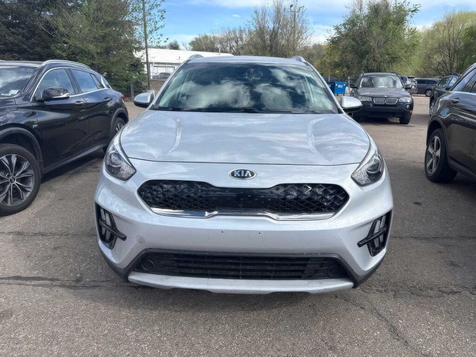 Kia Niro hybrid      2019