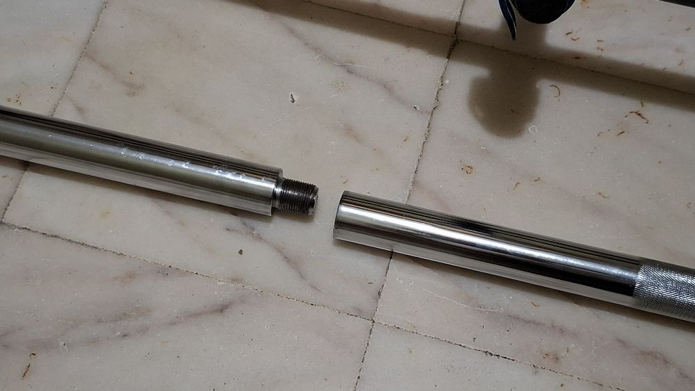 Barra de rosca musculação 155cm x 28mm Grip de 31mm. Barra desmontavel + Barra elevação porta amovível e com regulagem