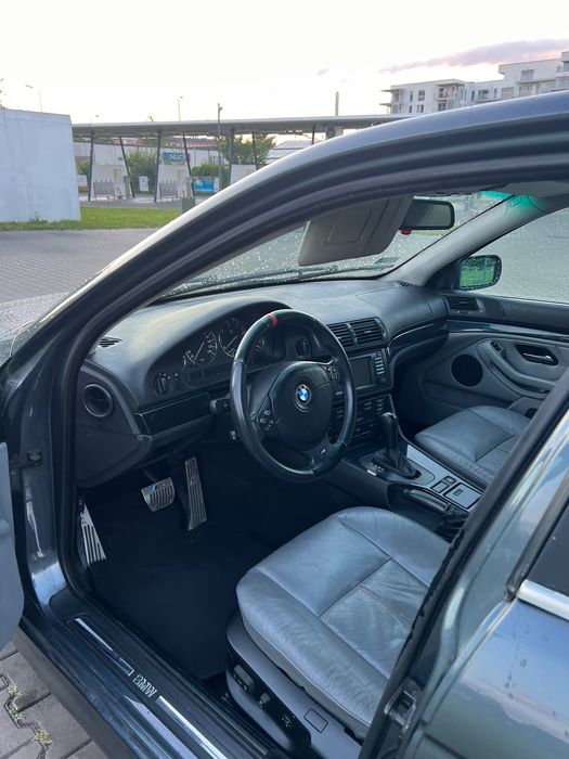 Е39 3.0 дизель 142 кіловати 2001 рік автомат