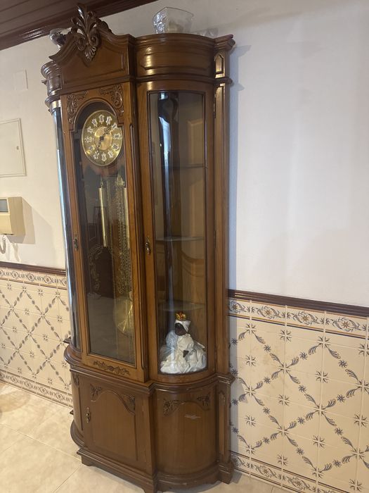 Relogio de sala de pe alto