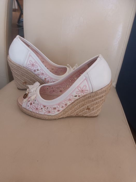 Buty r.39 na koturnie