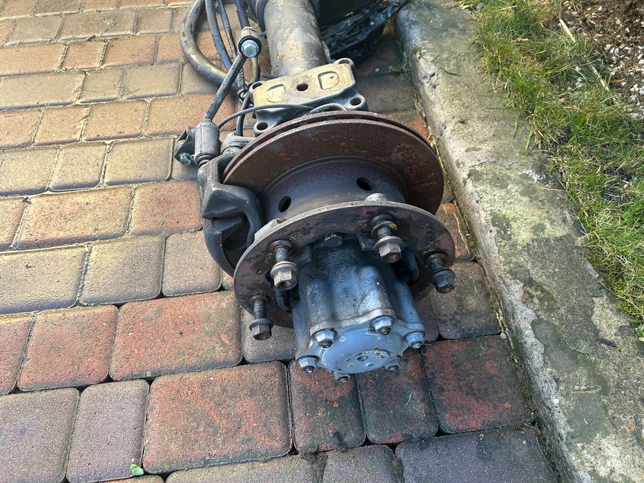 Продаються мости спарка 35:8 і однокаткові 38:13 , 41:11