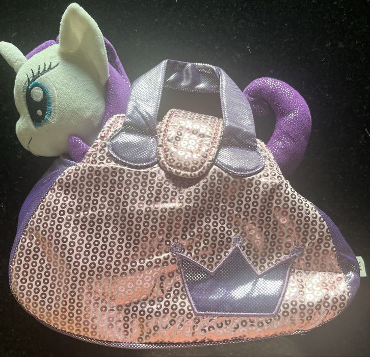 Peluche unicornio com mala mole