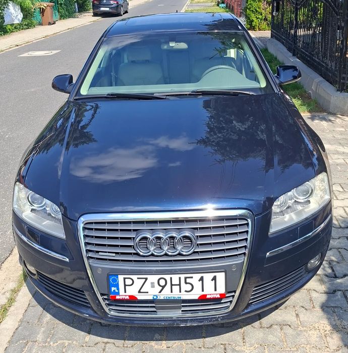 Audi A8 Audi A8 sprowadzone ze Szwajcarii , zadbane gotowe do jazdy.