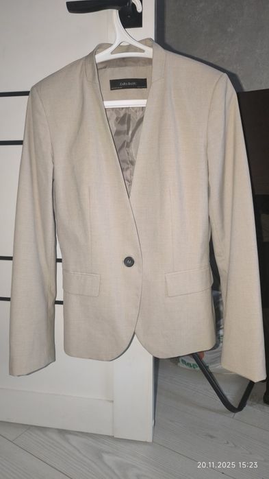 Речі Zara штани та жакет