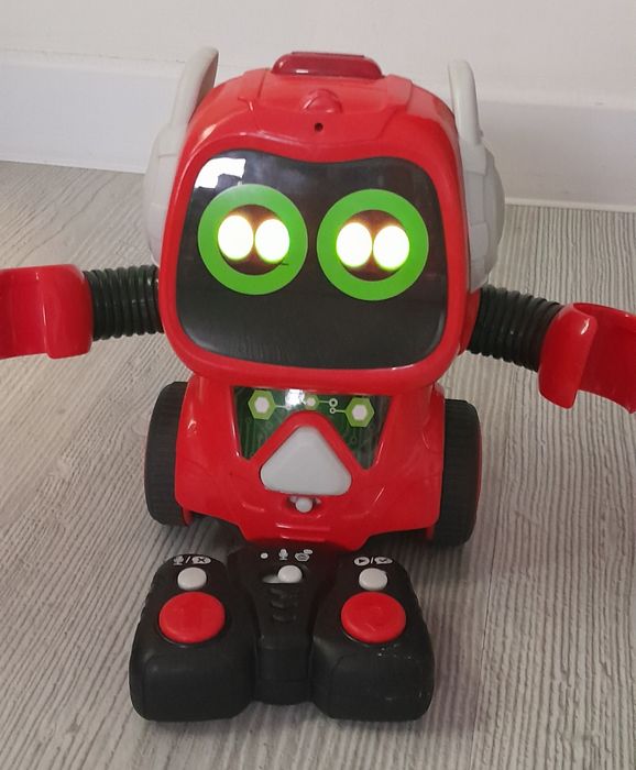 Interaktywny robot Smily