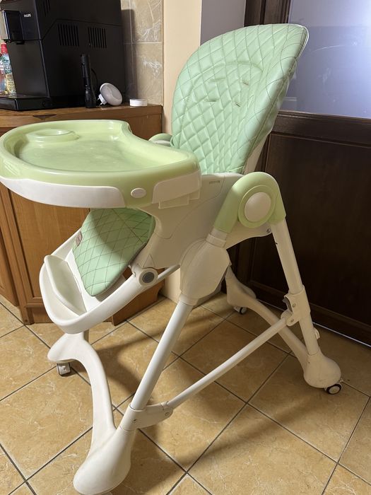 Крісло для годування Carrello Caramel