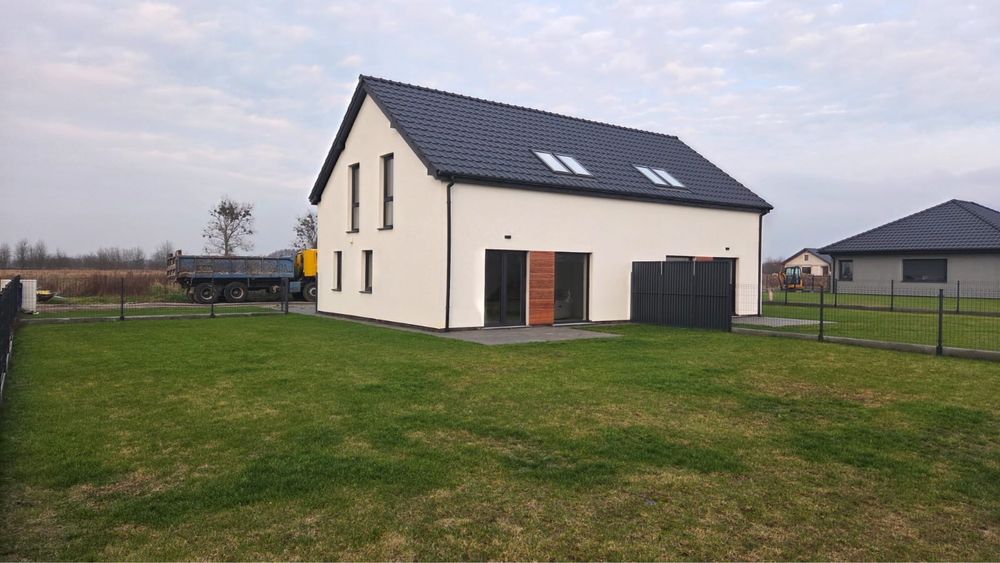 Wymajme nowy dom , 5 pokoi.