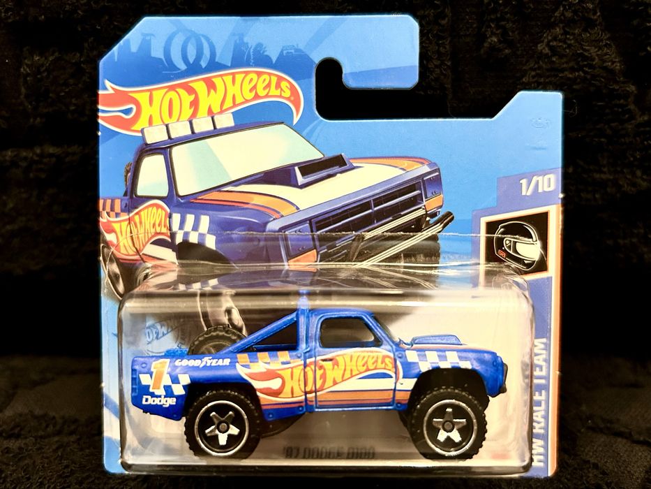 ’87 Dodge D100 - 2021 - Hot Wheels