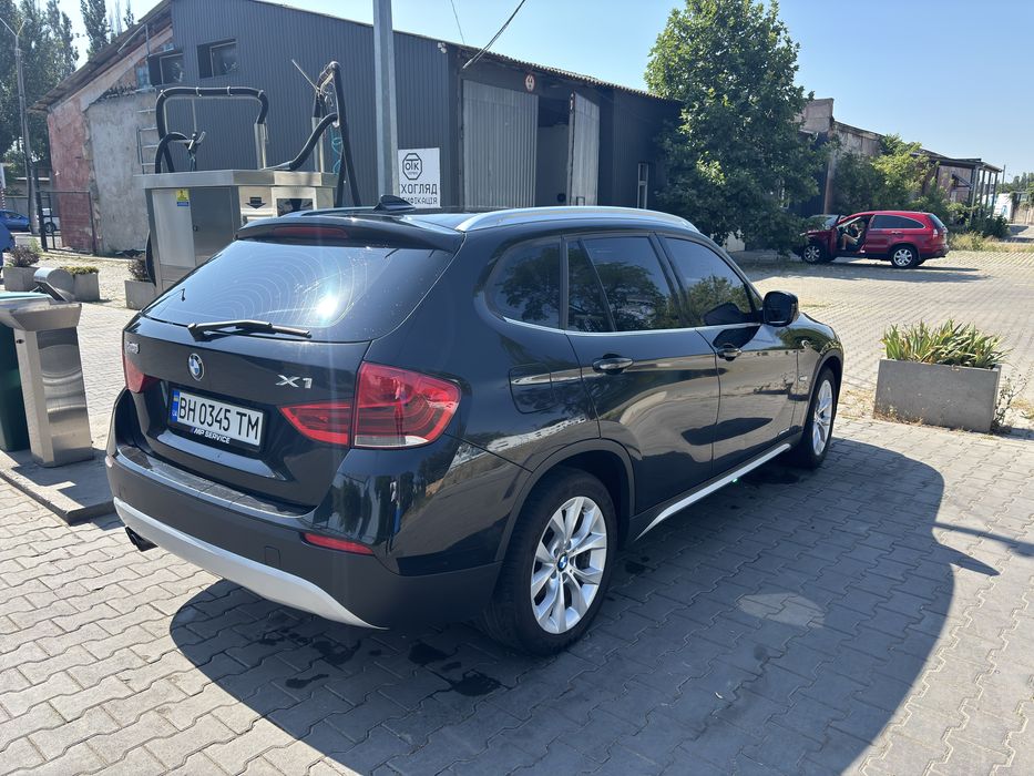 BMW X1 2011 год, полный привод 8 ступенчатый автомат