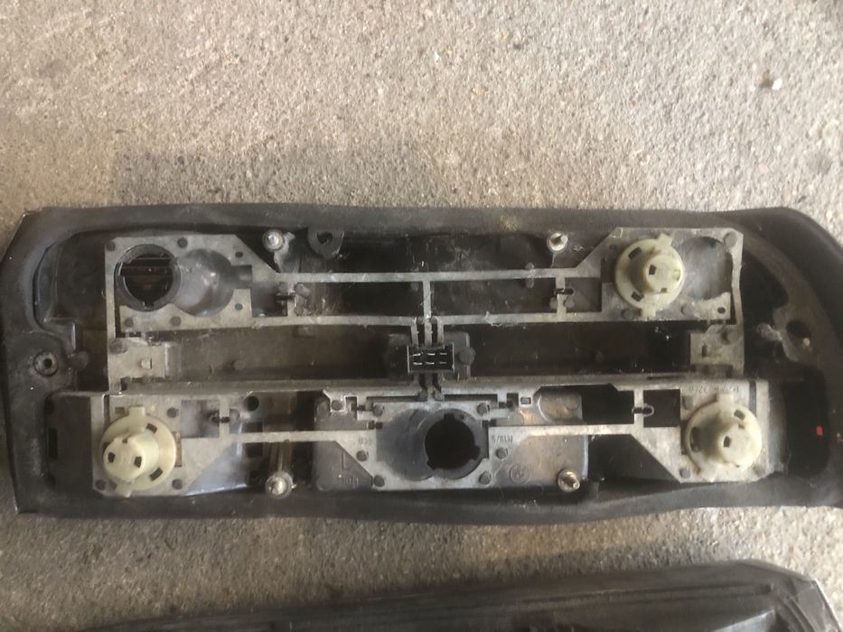 Bmw E28 lampy tylne