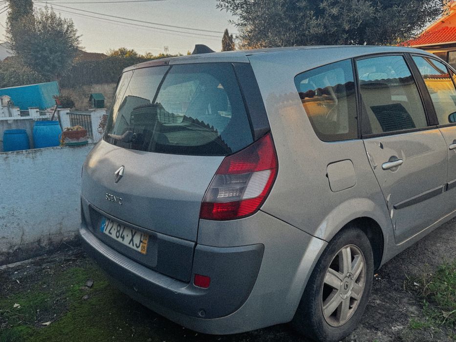 Renault Grand Scénic 2 · 2004 · Gasóleo