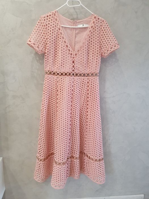 Sukienka koronkowa VUBU M