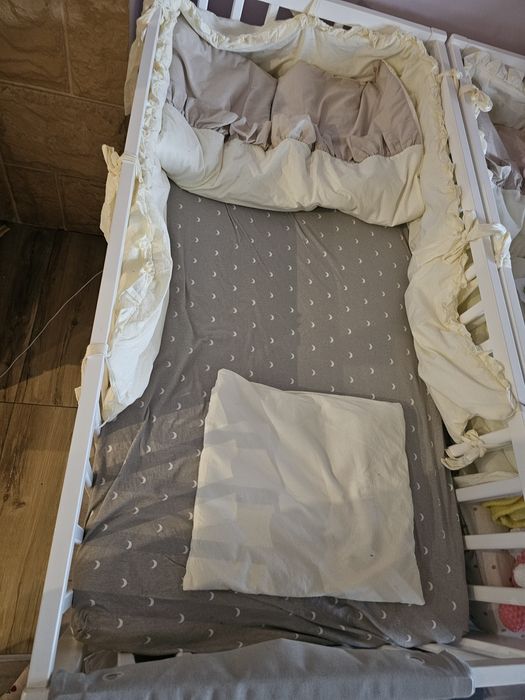 Łóżeczko biale dla dzieci