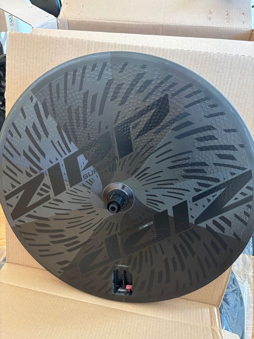 ZIPP wheelset Shimano: super-9 + 808 ready to race