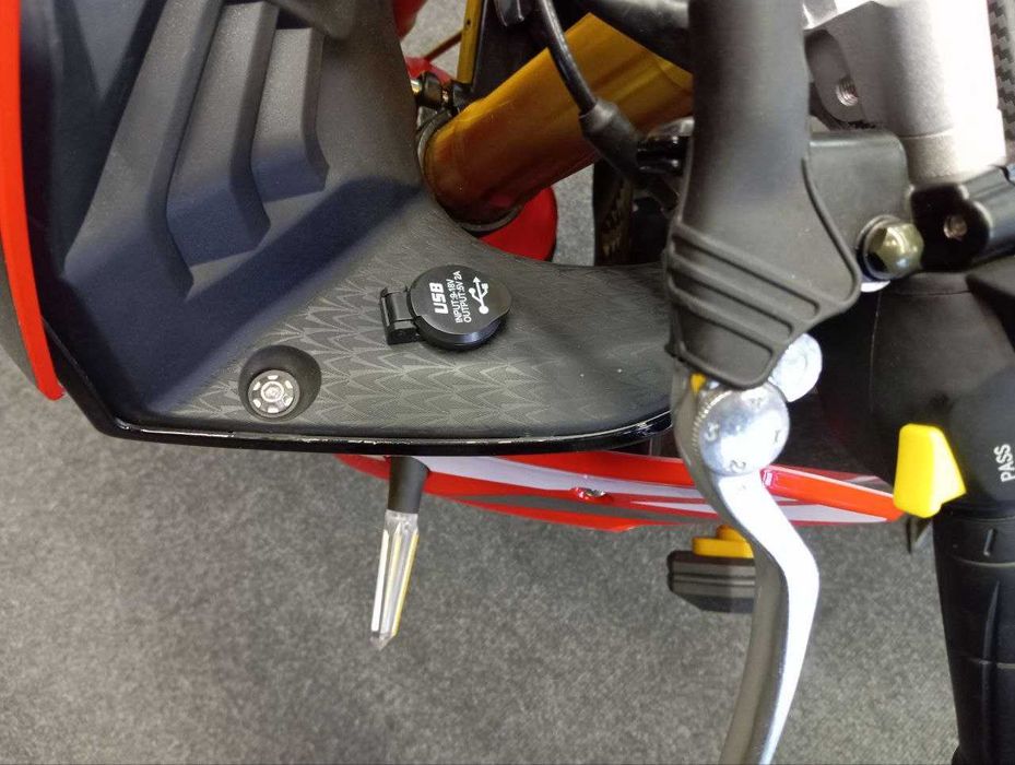 Новий Rider R1M 250CC