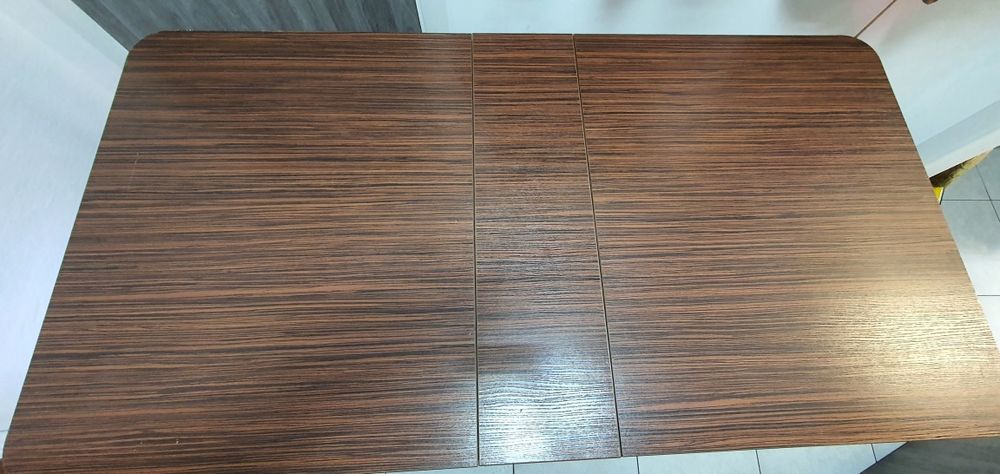 Продам стіл універсальний