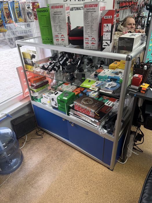 Продам торговые витрины