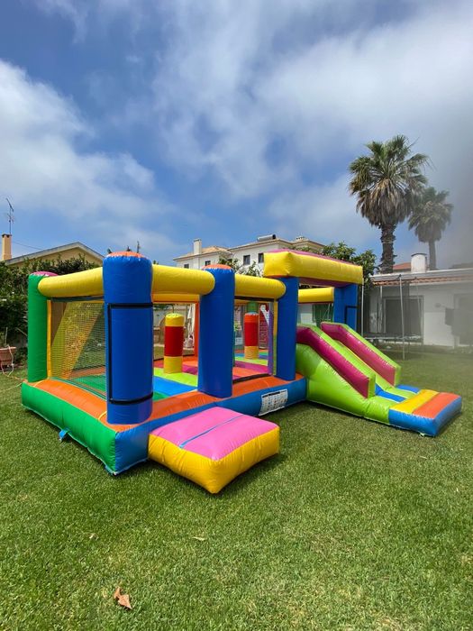 Aluguer de insufláveis e serviços de animação low-cost