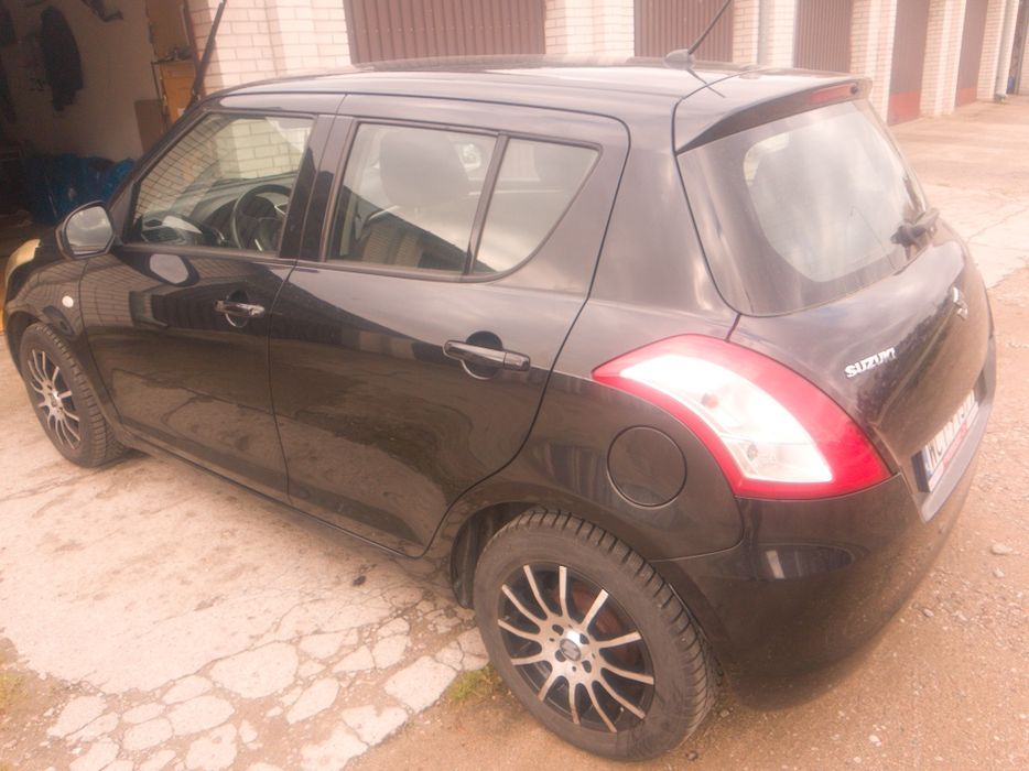 Suzuki Swift 2011 benzyna