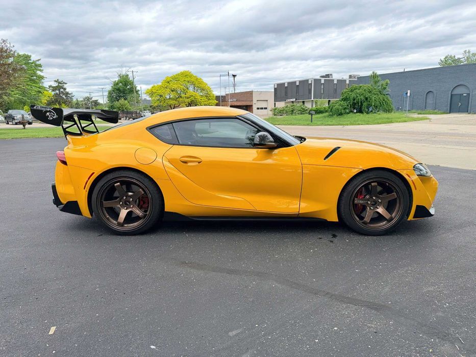 Toyota Supra Premium      2022