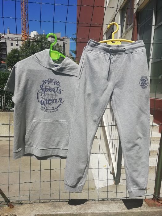 Fato de treino em bom estado