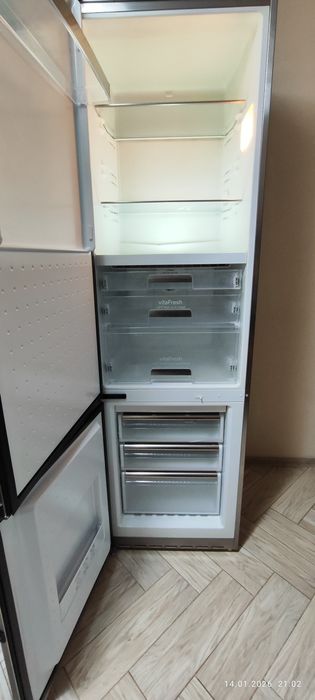 Холодильник SIEMENS