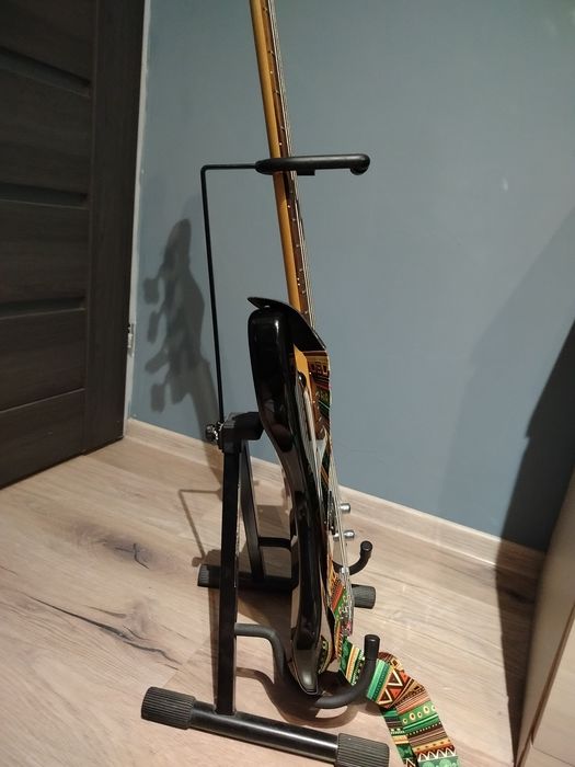 Stylowy bas elektryczny – klasyka w świetnym stanie!