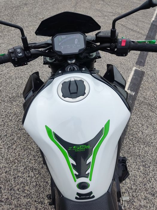 Kawasaki Z900 (aceito retomas valor inferior ou superior)