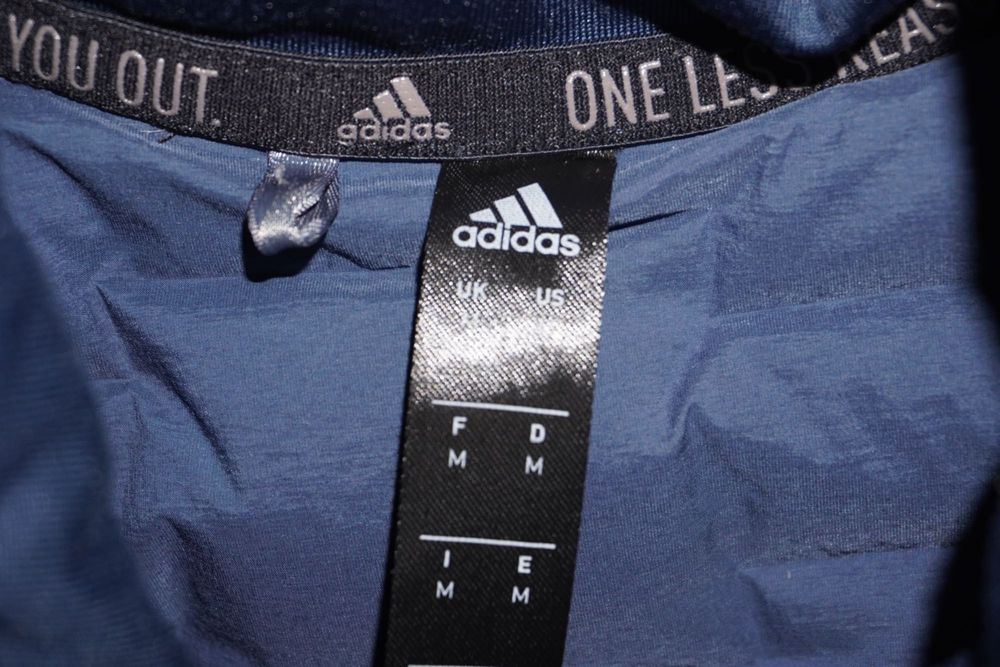 Чоловіча пухова жилетка Adidas