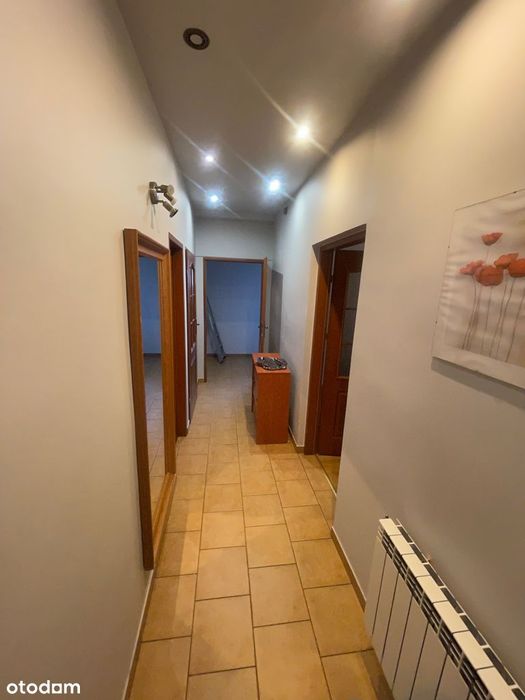 Przestronny dom z garażem i ogrodem w blisko centrum