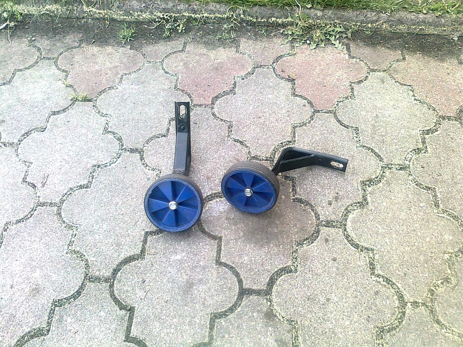 Kółka boczne do rowerka