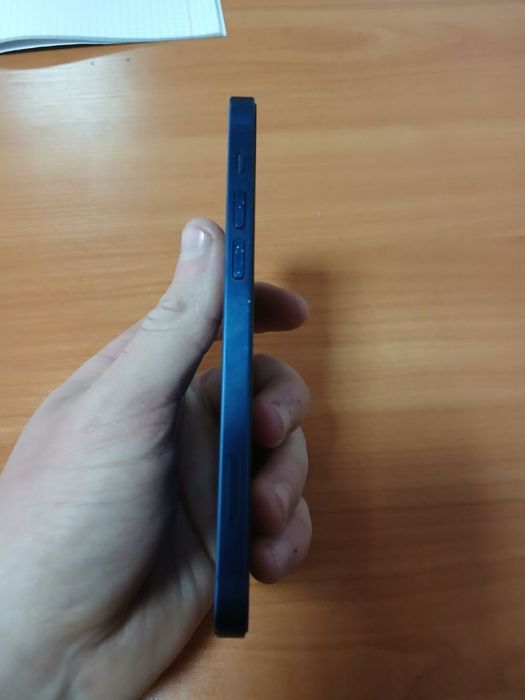 продам iPhone 12 на 128 гб