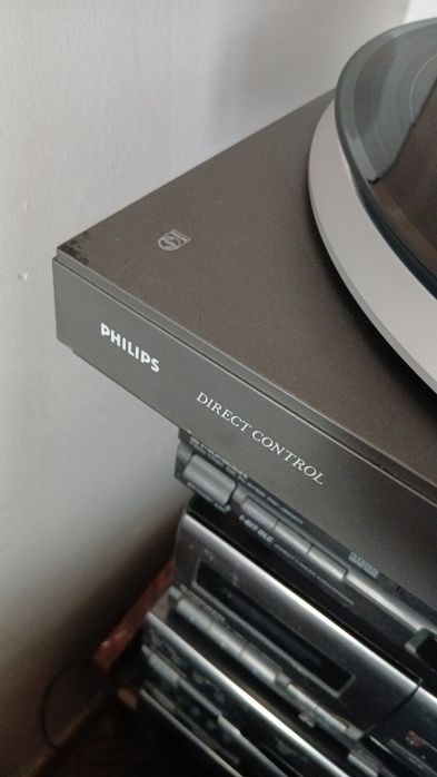 Gira Discos Philips AF 677 semi Automatico