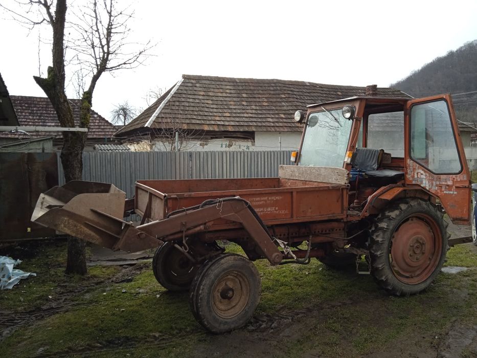 Трактор хтз т16 самопогрущик.