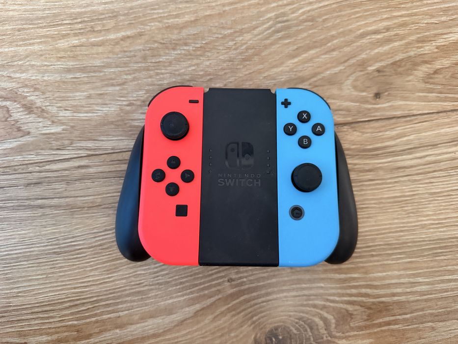 Nintendo Switch Oled. + gry + joycon