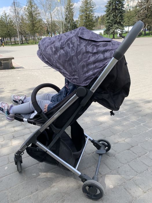 Прогулянковий візок