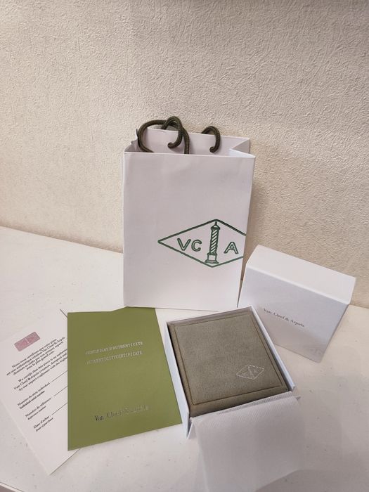 Підвіска Van Cleef  проба AU 750