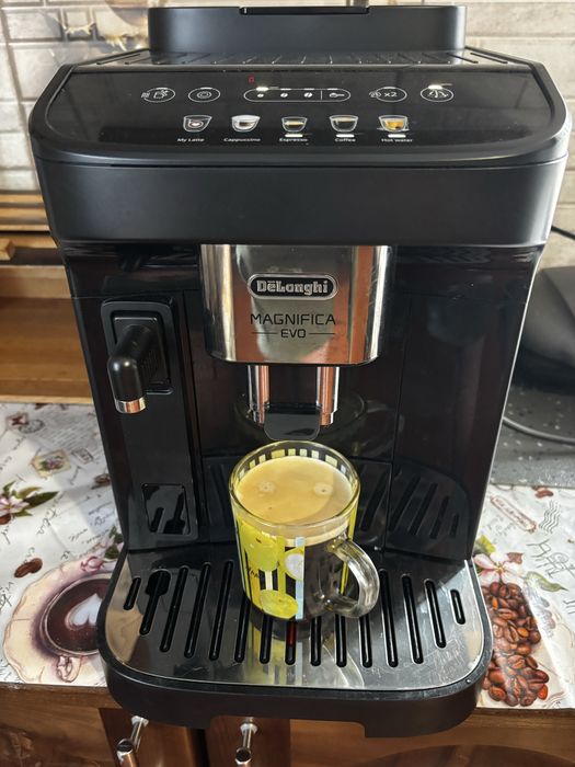 Кавоварка Delonghi Magnifica Evo 2022р