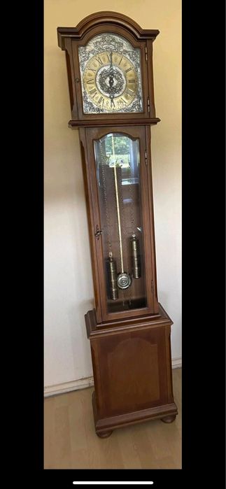 Годиник підлоговий