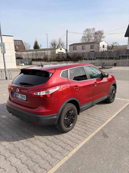 Продам автомобіль Nissan Qashqai 1,2 Бензин, 2016 року