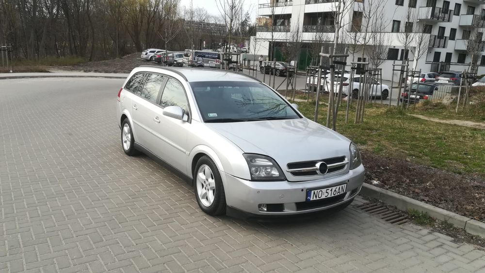 Sprzedam Opla Vectrę auto w kombi .