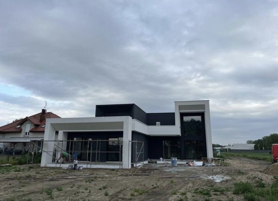 Elewacja,ocieplenie,mycie,malowanie,adaptacja poddaszy. Zapisy  2026