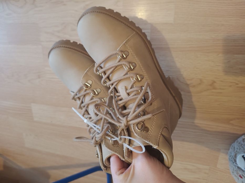 Buty zimowe damskie