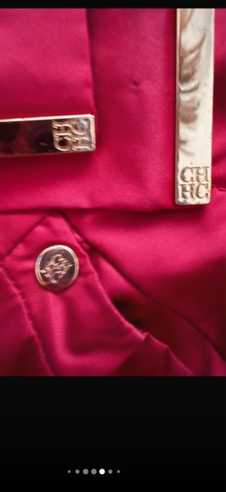 Casaco Carolina Herrera. Vermelho ( especial) muito bonito.