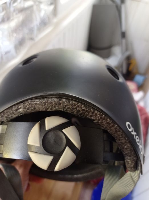 Продам велошлем фирменный