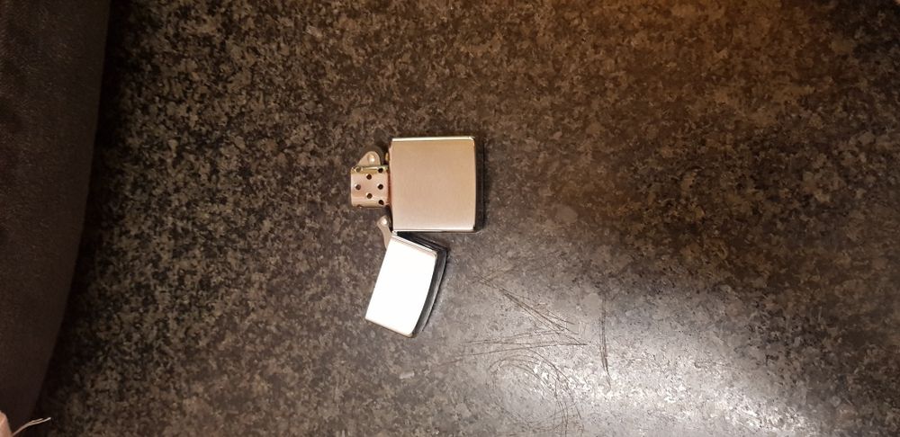 Zippo solid brush