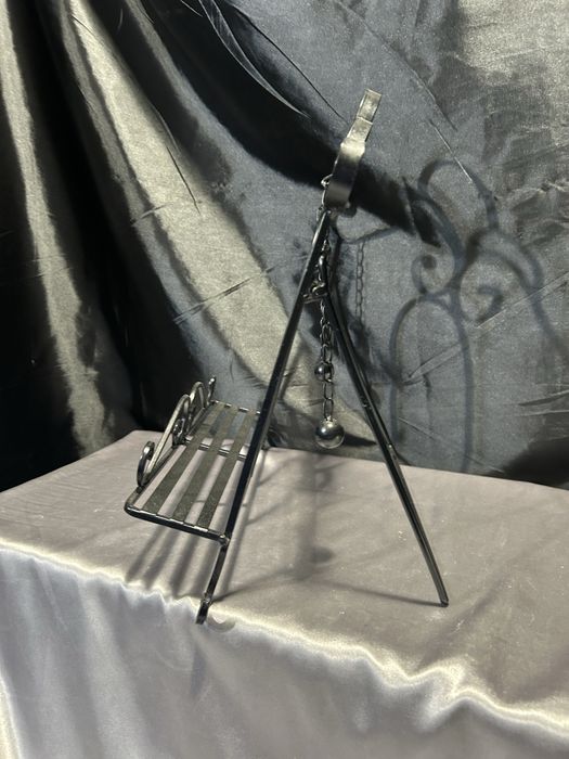 Stojak na Książkę Czarny, Kuty, Rozkładany z Kulami na Łańcuszku