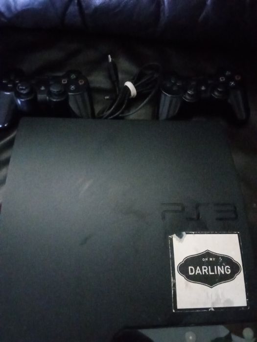 carregador usb PS3 Slim + 2 Comandos Originais Sony (Com Jogos na Memória GTV 5 dentro em CD e Minecraft, call off duty 4)